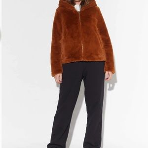 APPARIS FAUX FUR JACKET. XS